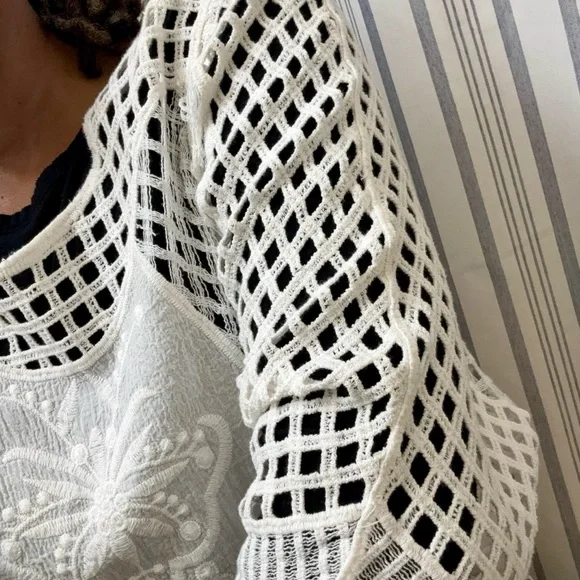 White Crochet Lace Top - Picture 5 of 10